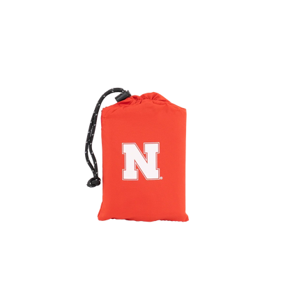 V Seat carry bag with University of Nebraska print.